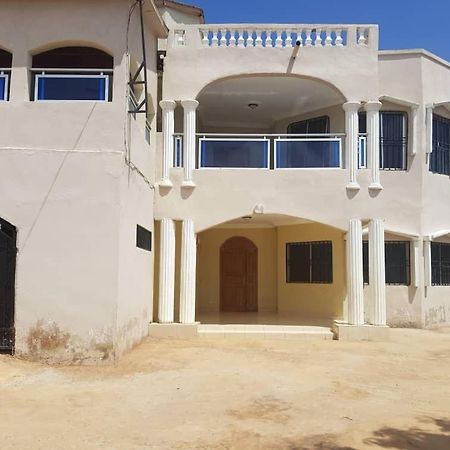 Touray Guest House Old Yundum Exterior foto